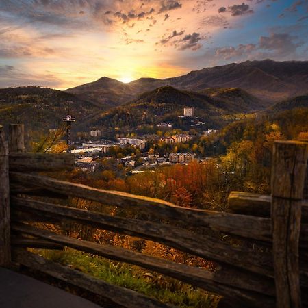 A Million Dollar View- Get 951 Worth Of Free Area Attraction Tickets For Each Paid Day! Villa Gatlinburg Buitenkant foto